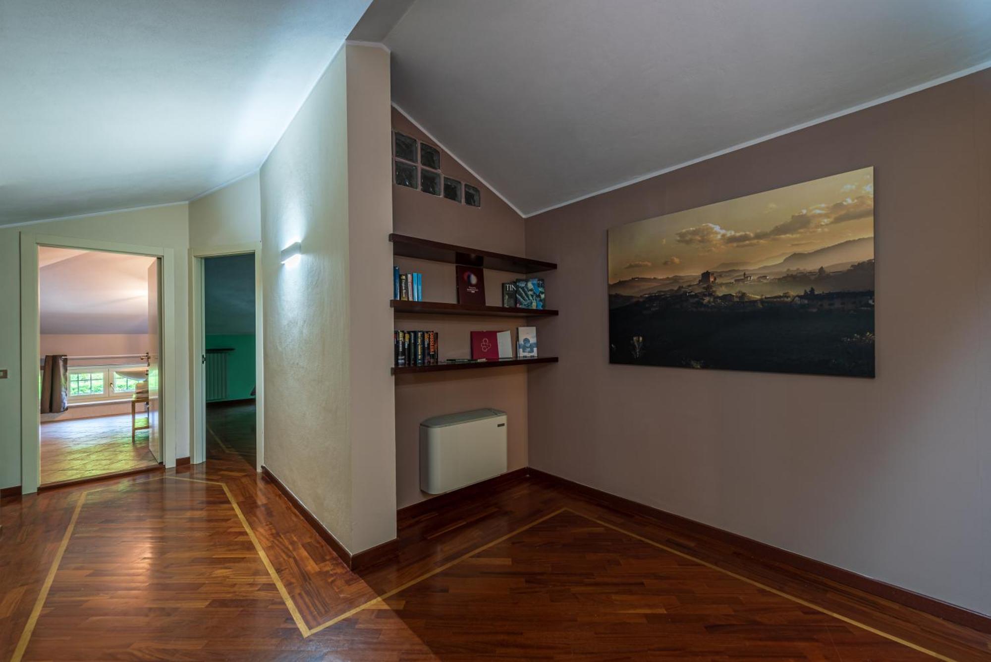 Villa Cornelia , Entire Villa With Private Pool Corneliano d'Alba Exterior foto